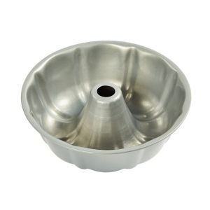 Wilton Non-Stick Fluted Bundt Cake Pan 10 1/4in x 3 1/2in - Party City